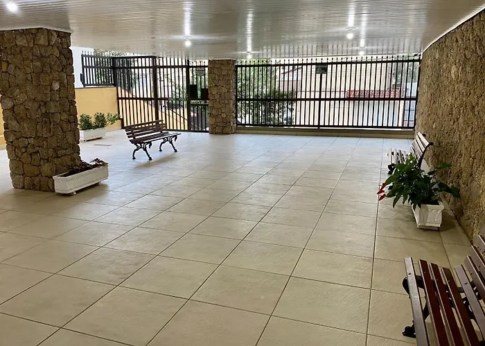 Apto 14 - Enseada, Próximo Região Do Pão De Açucar Guarujá